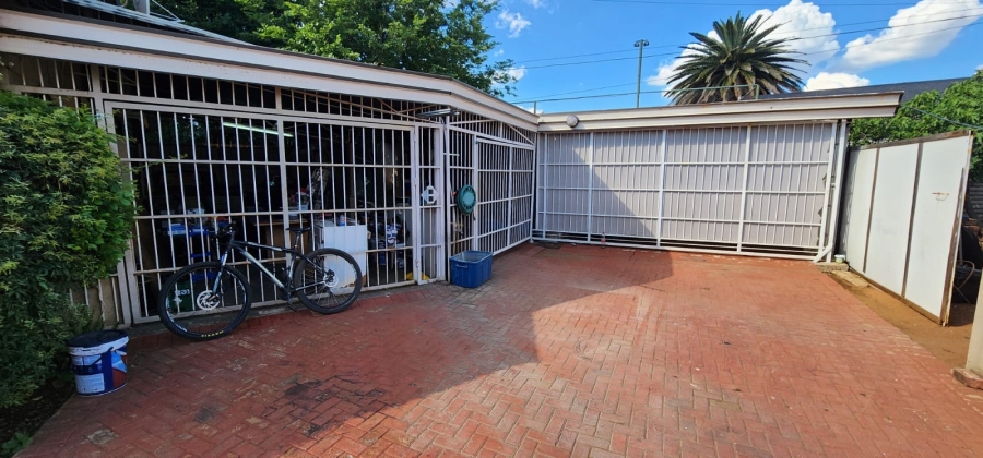 7 Bedroom Property for Sale in Flamwood North West